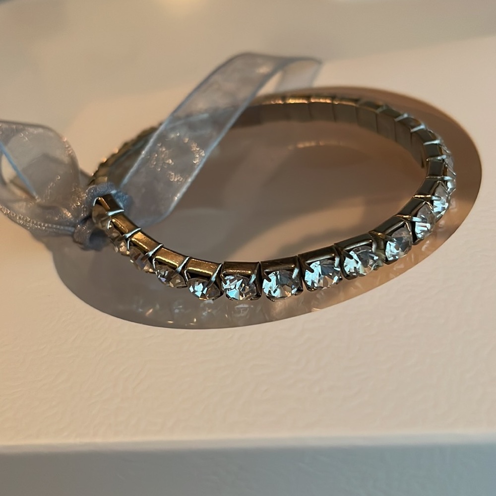 Premium tennis bracelet silver stretch  adjustable brand new